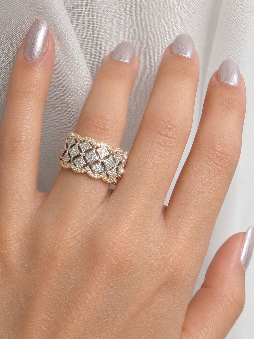 Two-Tone Gold and Silver Pavé Lattice Band Ring - Picture 3 of 7